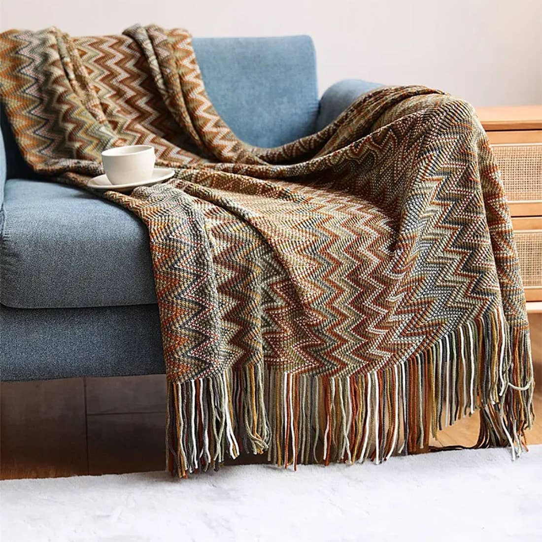 Zigzag Soft Boho Throw Blanket with Tassels: Blue