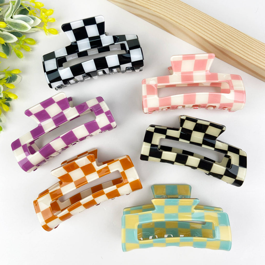 Checkerboard retro hair claw clip: Black beige